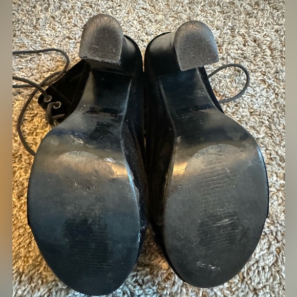 Delicacy Velvet Boot Heels - Picture 4 of 7